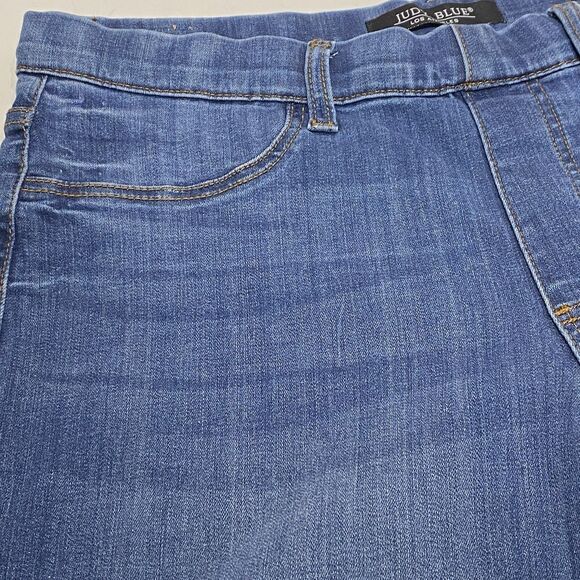 Judy Blue Boyfriend Fit Pull On Blue Jeans Distressed Elastic Waist Womens 13/31 - Picture 5 of 10